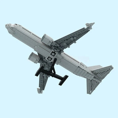 737 MAX 8 Twin-Engine Narrow-Body Passenger Jet MOC Building Kit - 4