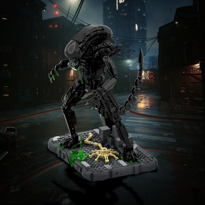 Acid-Drooling Biomechanical Alien MOC Building Kit - 4