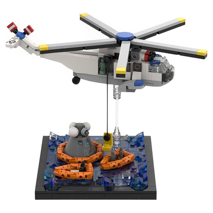 Apollo 11 Recovery Diorama 1:110 Helicopter & Capsule MOC Building Kit - 3