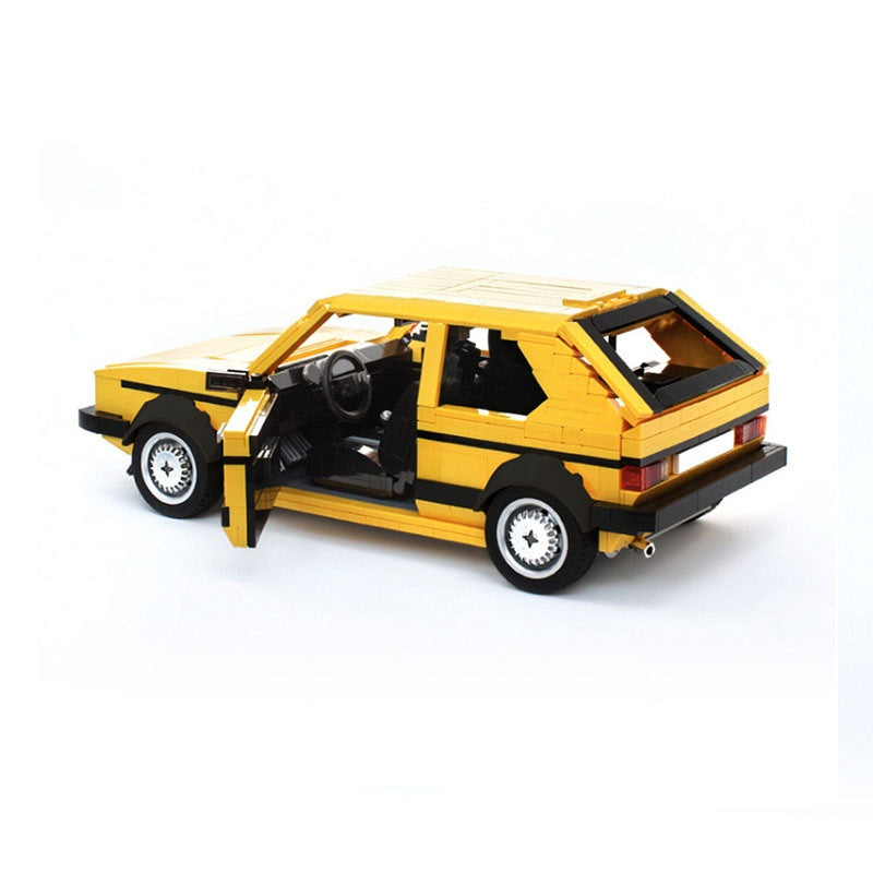 Classic 1983 German Hatchback MK1 Car Building Kit | 1:14 Scale LEGO-Compatible MOC - 3