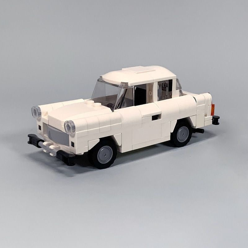 Eastern Bloc Classic Sedan MOC Building Kit | Vintage Vehicle Model - 2