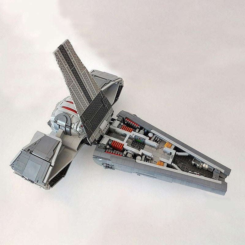 Galactic Stealth Infiltrator MOC Space Transport Building Kit | Spaceship - 3