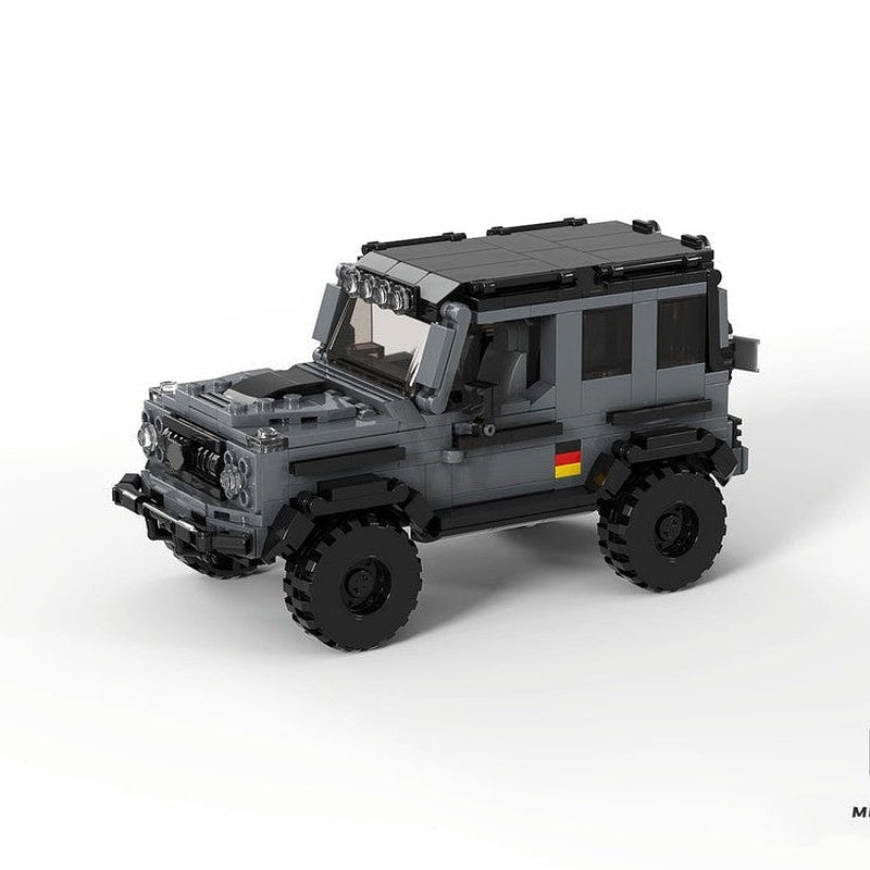 High-Performance Off-Road SUV MOC Building Kit | Luxury 4x4 Vehicle Model - 3
