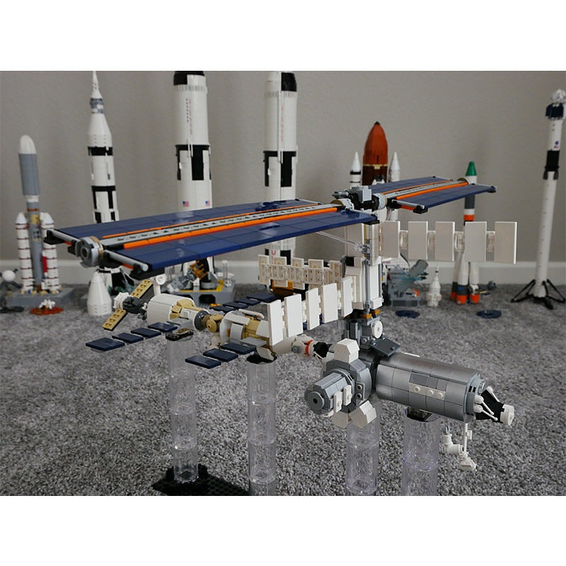 International Space Station MOC Building Kit | 1:110 Scale Space Model - 2