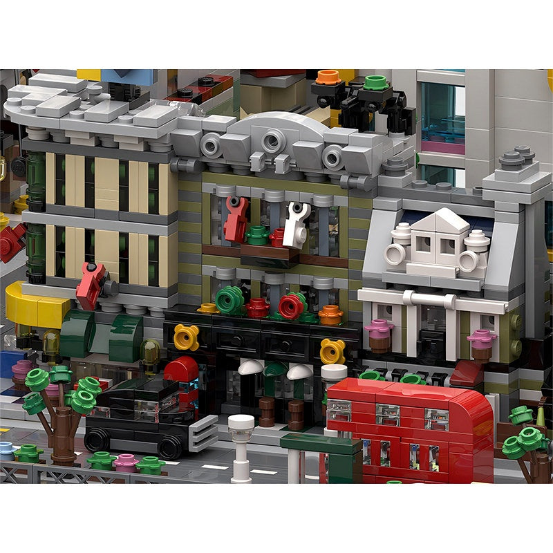 Lion Pub Modular Building Kit - 10