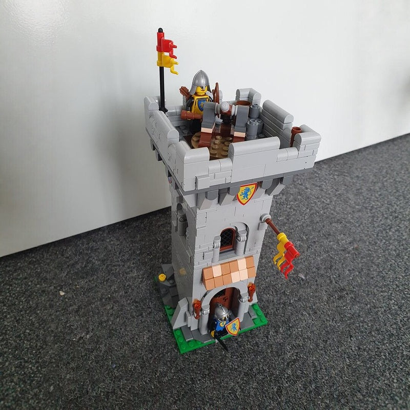 Medieval Heraldic Outpost Tower MOC Building Kit - 3