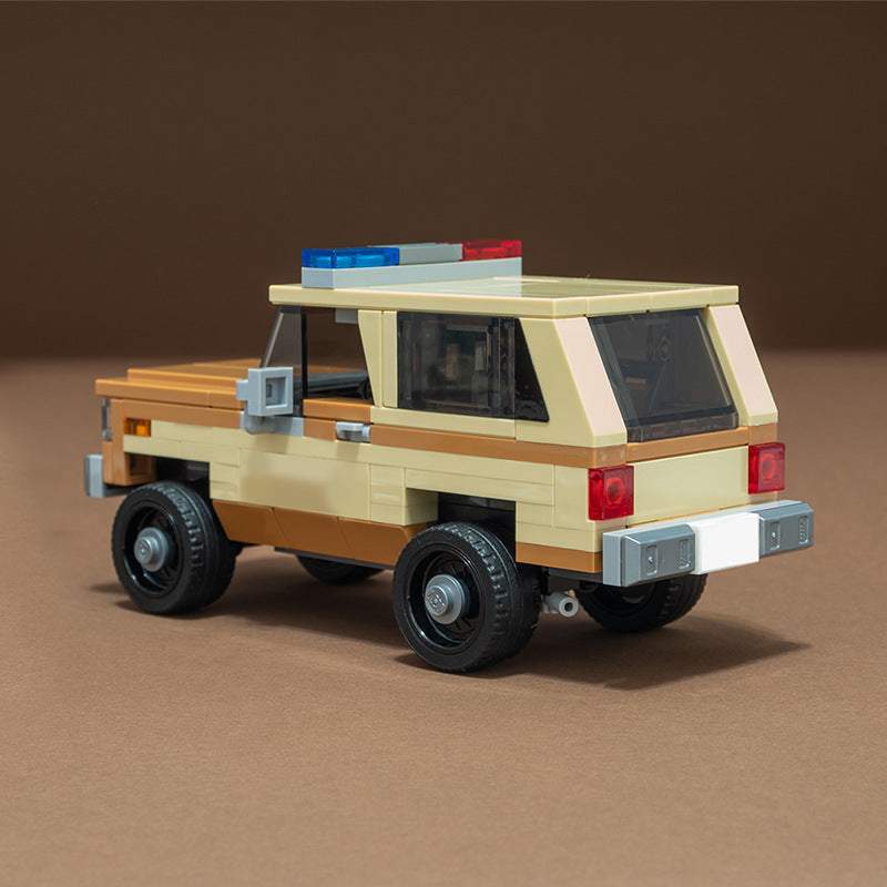 MOC-118520 Jim Hopper's Chevy K5 Blazer from 'Stranger Things' - 1