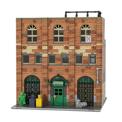 Modular Paddy's Pub Building Kit | LEGO-Compatible MOC - 3
