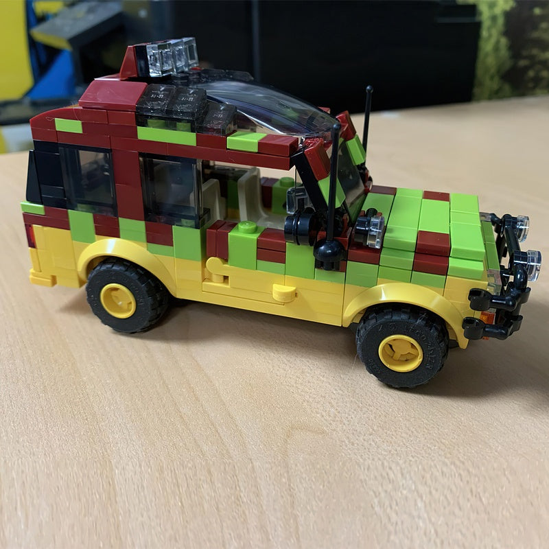 Prehistoric Park Tour Vehicle Building Kit | LEGO-Compatible MOC - 1