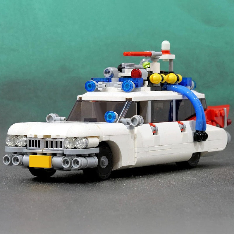 Retro 1950s Haunted Emergency Classic Car Building Kit | LEGO-Compatible MOC - 2