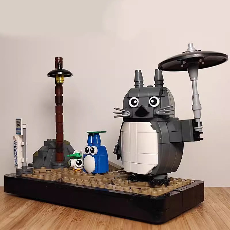 totoro family waiting at the bus stop building set | moc-138535 - 3