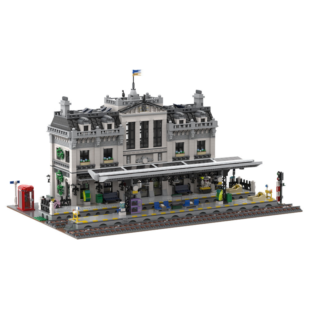 Train Station Building Kit | LEGO-Compatible MOC - 1