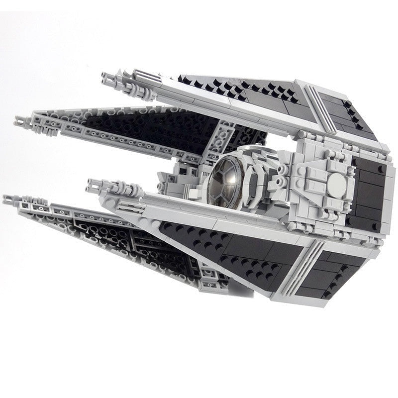 Twin Wing Interceptor MOC Starfighter Building Kit | UCS-Style Spacecraft - 1