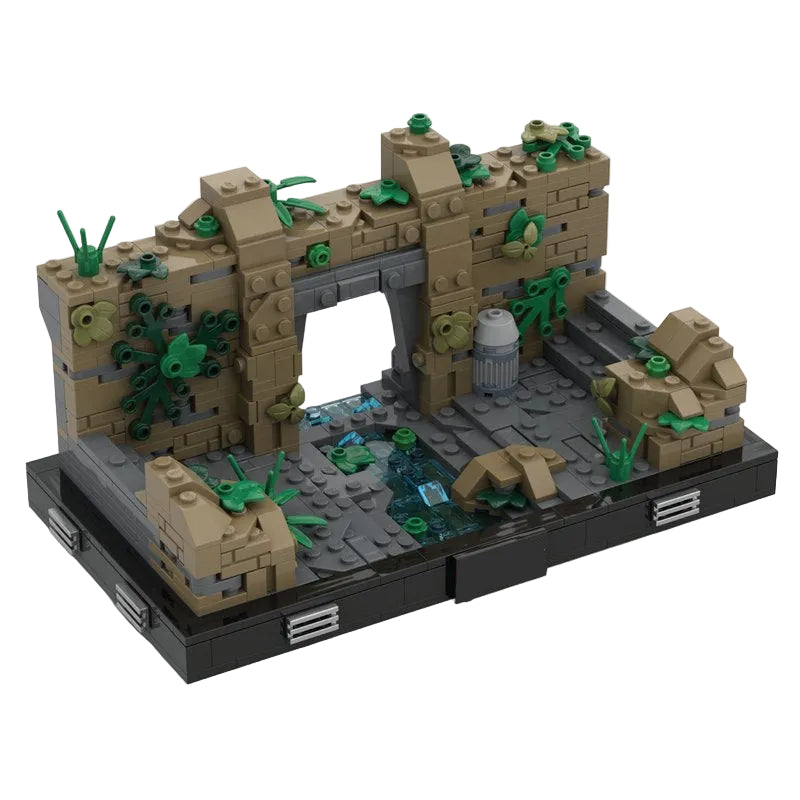 Yavin IV Temple Ruins Diorama Building Kit | Star Wars | MOC-210990 - 1